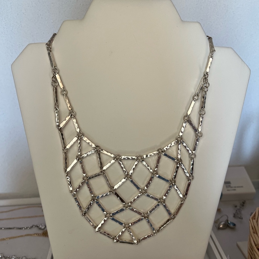 Elegant Silver Necklace